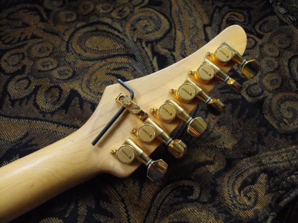 Samick guitar tuners